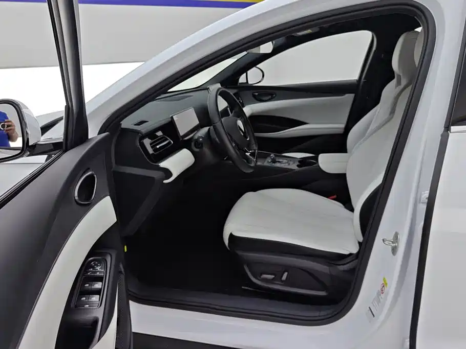BYD Seal 06 — миниатюра 9