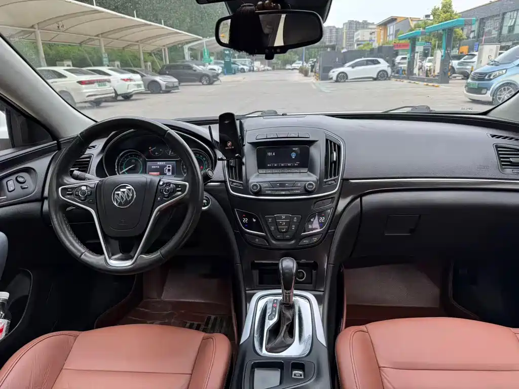 Buick Regal — миниатюра 5