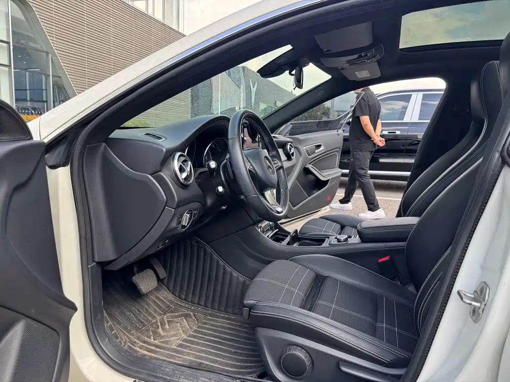 Mercedes-Benz CLA (Import) — миниатюра 4