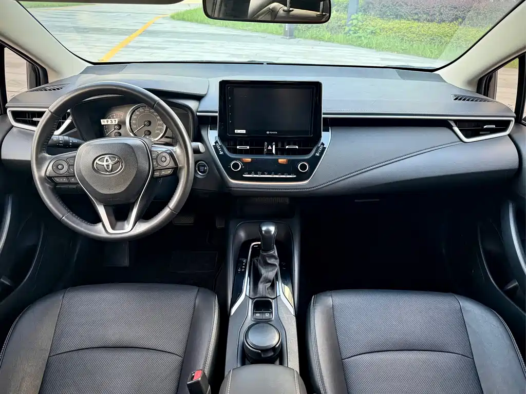 Toyota Corolla — миниатюра 11