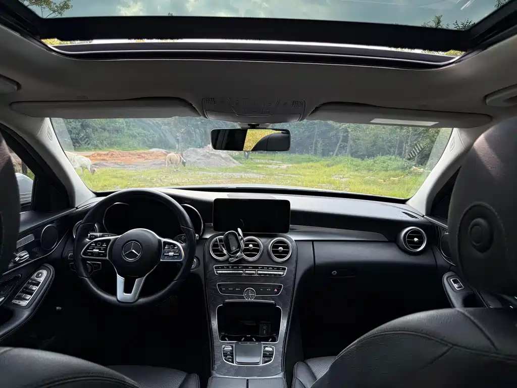 Mercedes-Benz C-Class (Import) — миниатюра 26