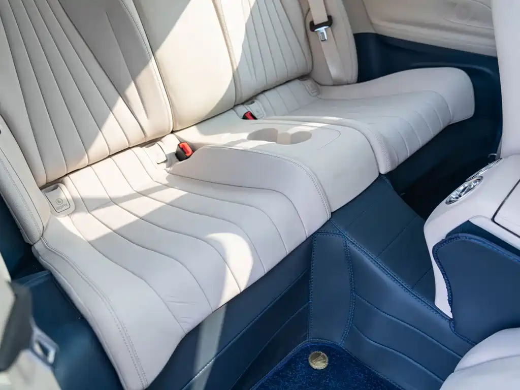 Mercedes-Benz E-Class (Import) — миниатюра 35