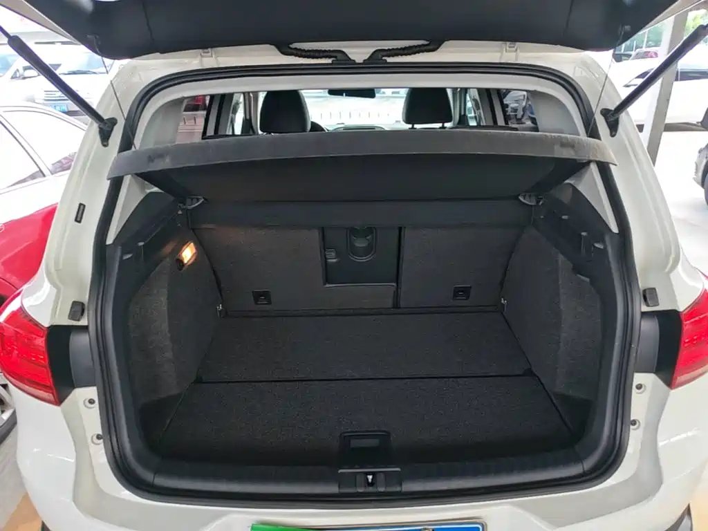 Volkswagen Tiguan — миниатюра 19