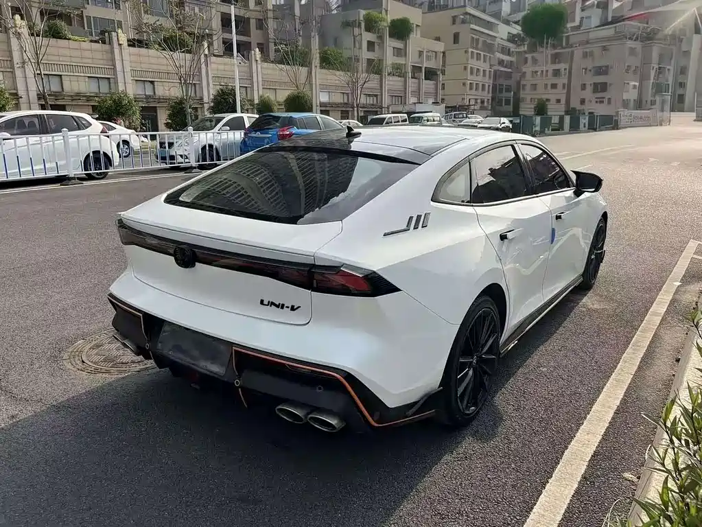 Changan UNI-V — миниатюра 6