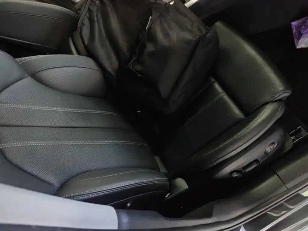 Audi A4L — миниатюра 25