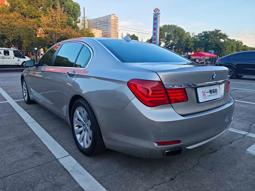 BMW 7 Series 7 2009 740Li Lead