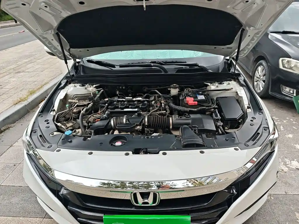 Honda Accord — миниатюра 16