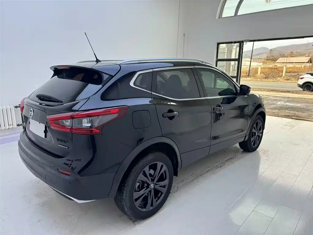 Nissan Qashqai 2022 2.0L CVT XV Prem