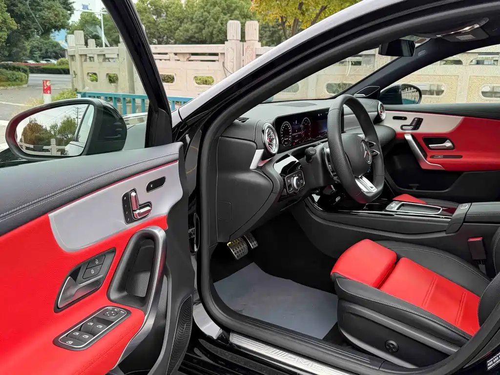 Mercedes-Benz A-Class AMG (Import) — миниатюра 7
