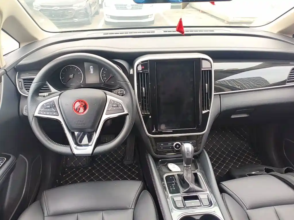 BYD MAX — миниатюра 10