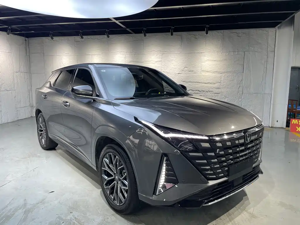 Changan UNI-Z New Energy — миниатюра 3