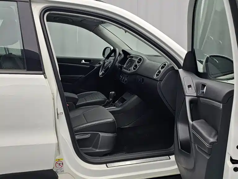 Volkswagen Tiguan — миниатюра 9