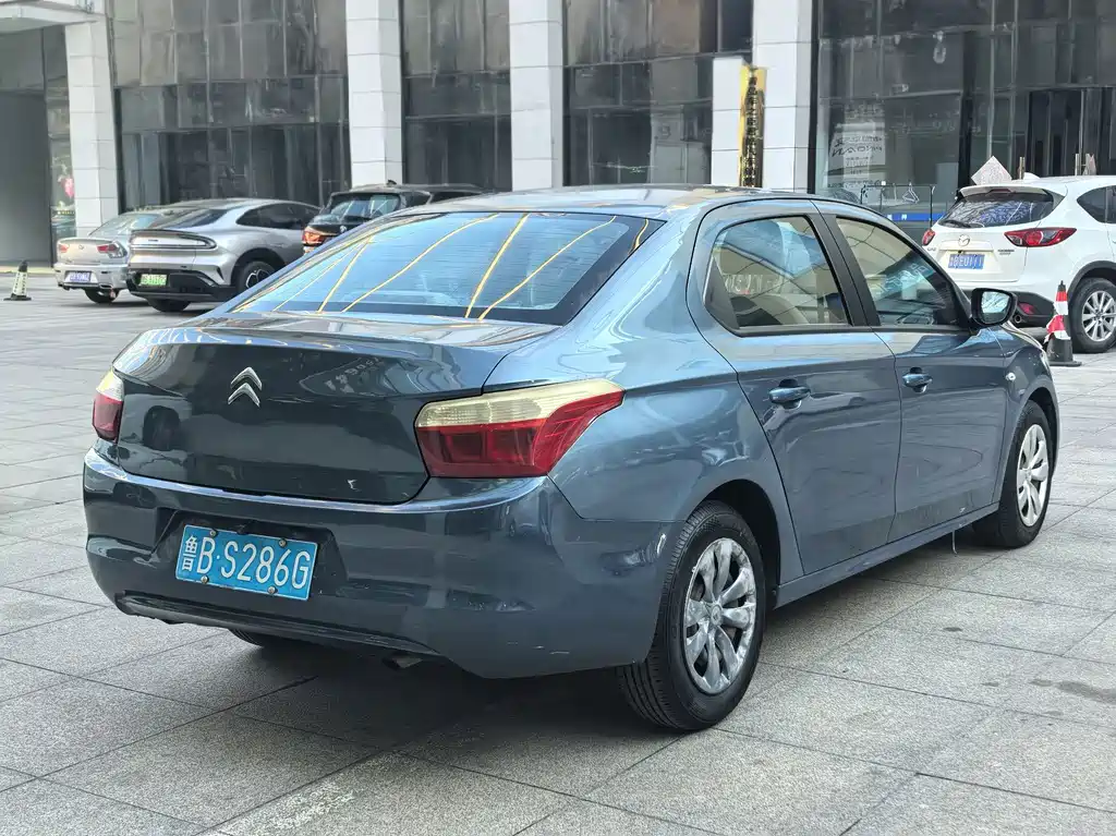 Citroen Elysee — миниатюра 6