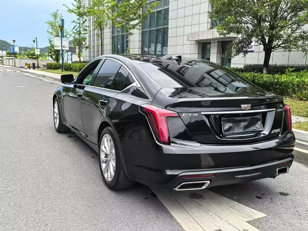 Cadillac CT5 — миниатюра 7