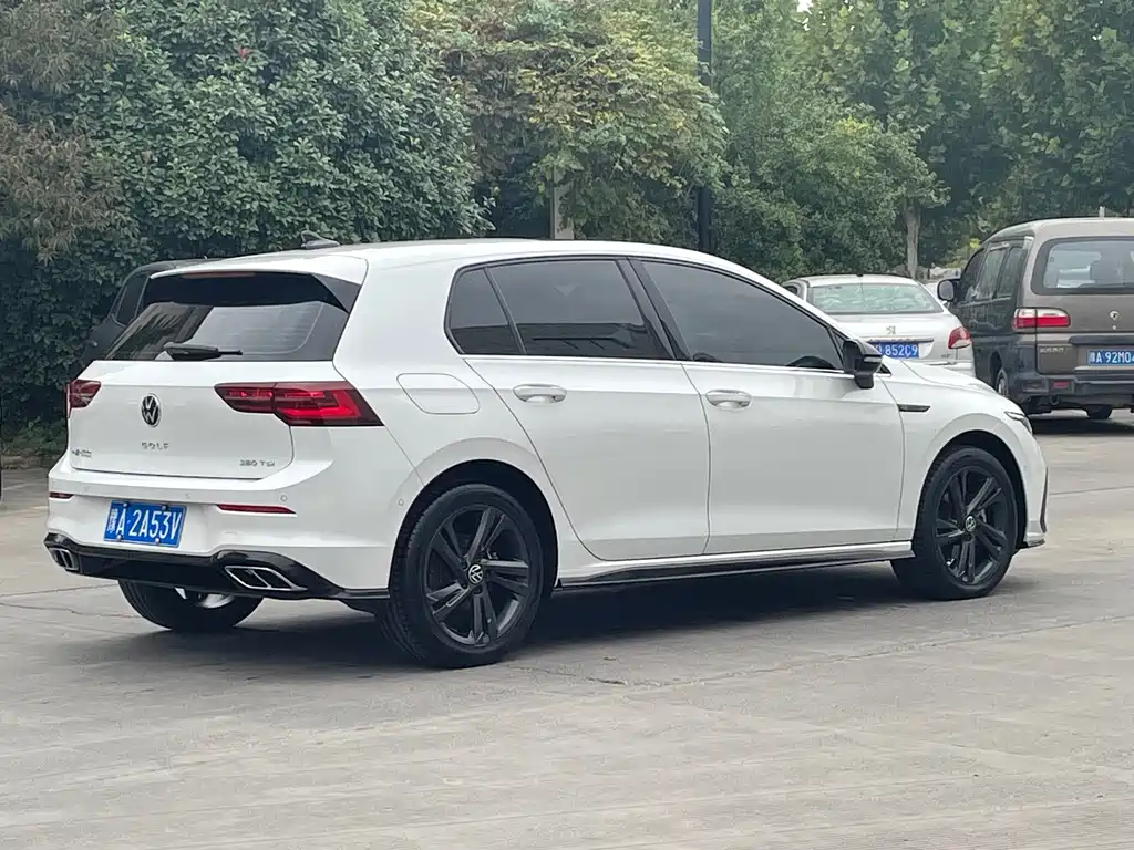 Volkswagen Golf — миниатюра 6