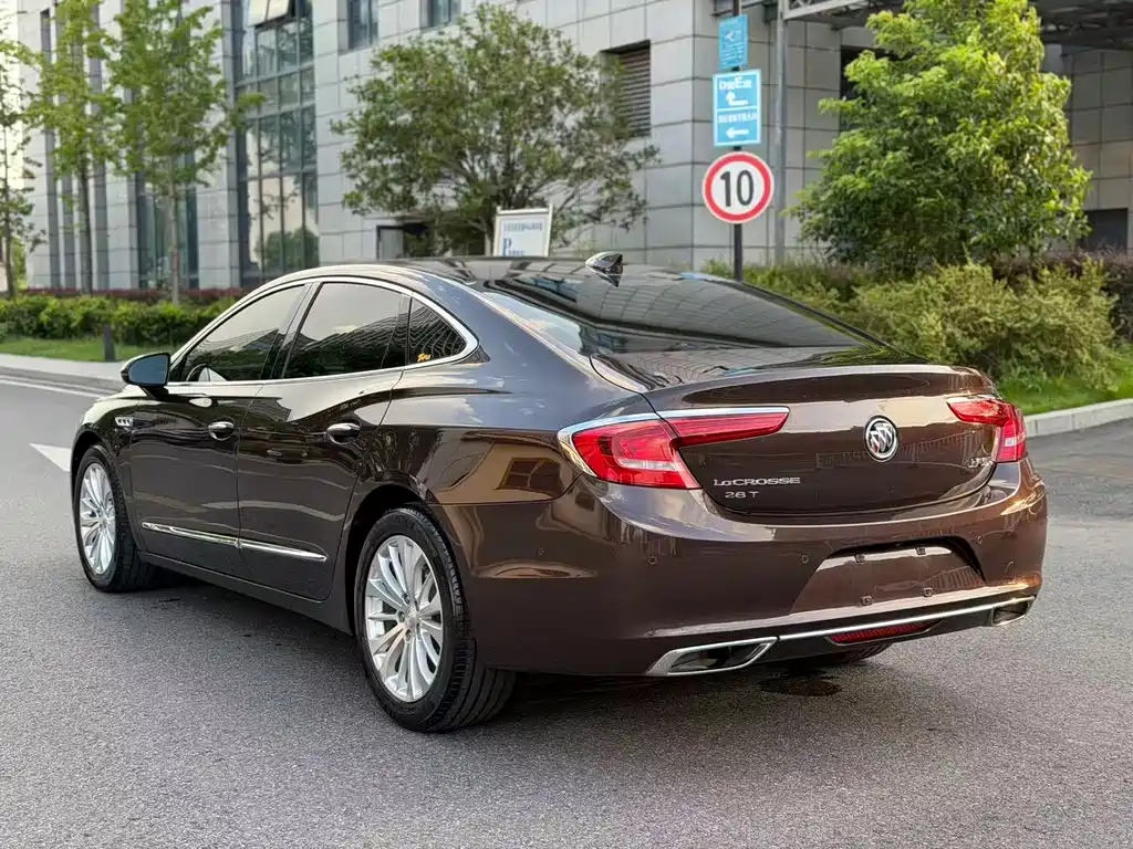 Buick LaCrosse — миниатюра 14