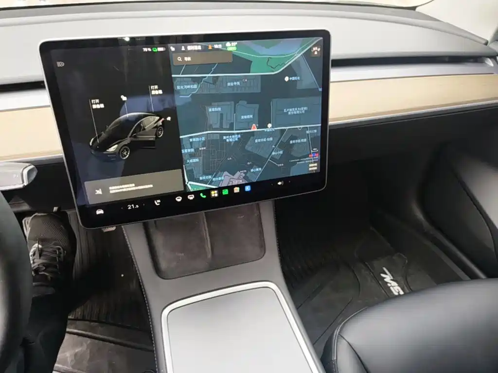 Tesla Model 3 — миниатюра 13