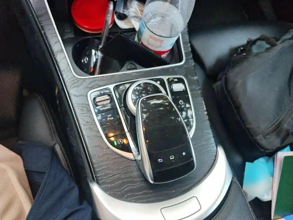 Mercedes-Benz C-Class — миниатюра 7