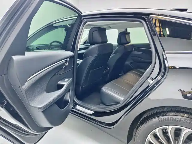 Buick LaCrosse — миниатюра 5