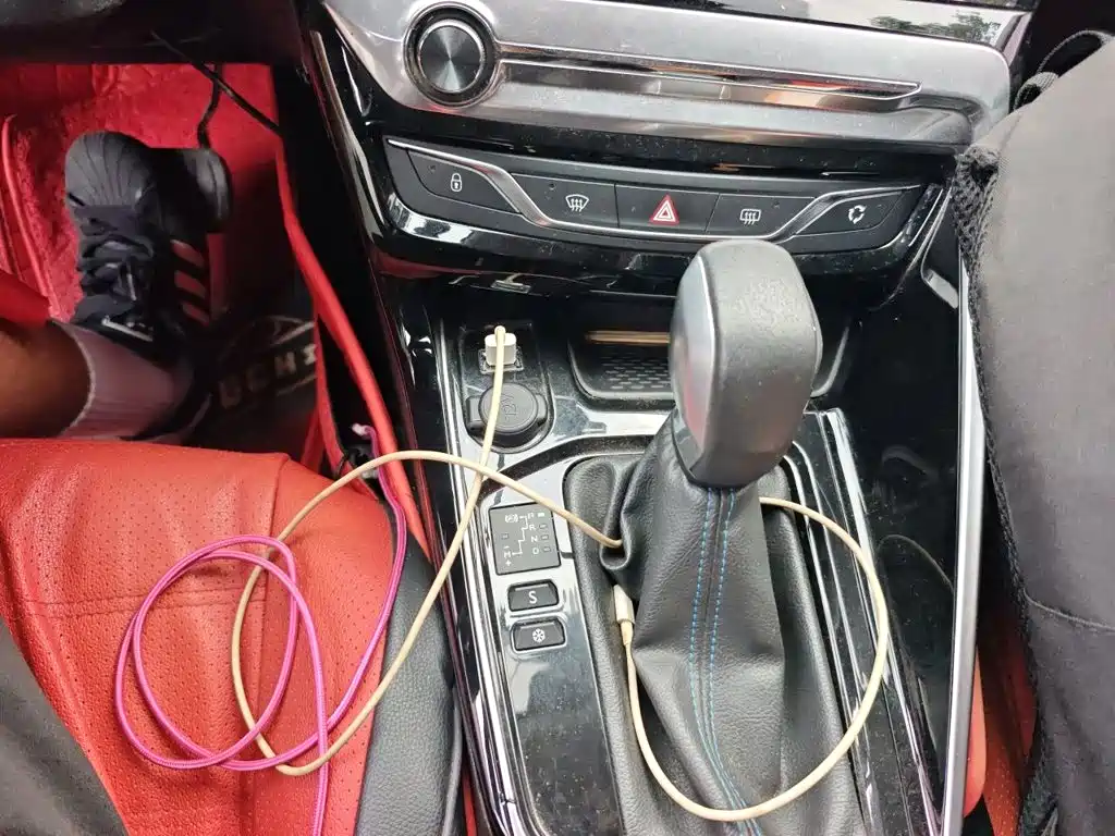 Peugeot 308 — миниатюра 10