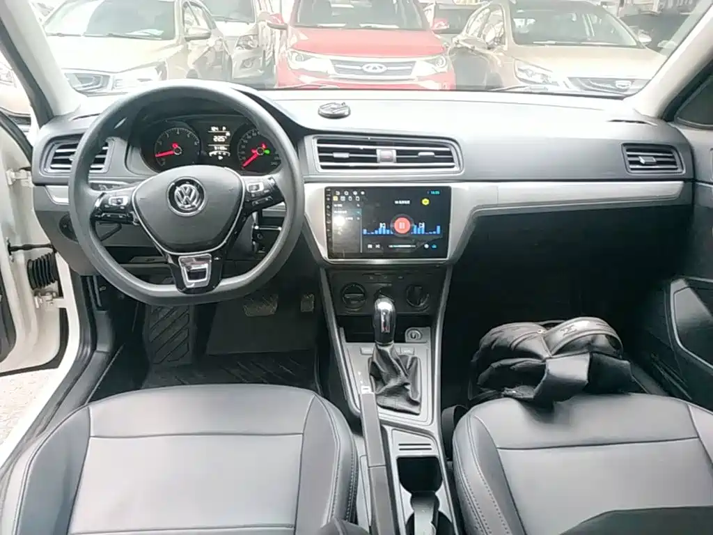 Volkswagen Lavida — миниатюра 10