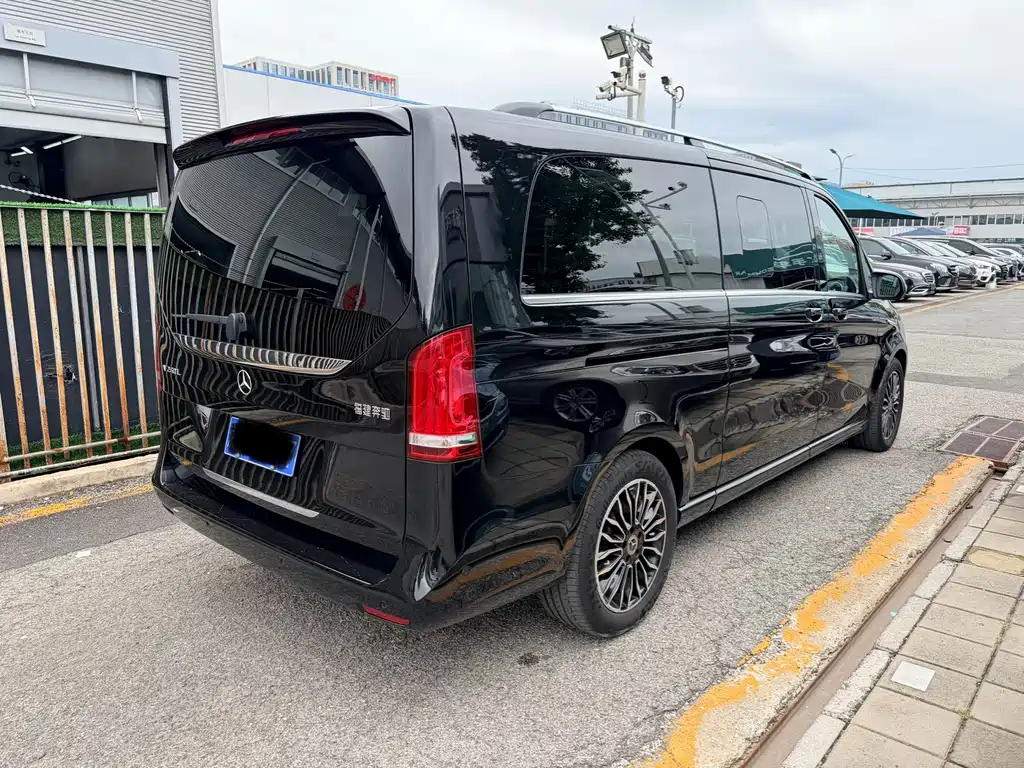 Mercedes-Benz V-Class — миниатюра 3