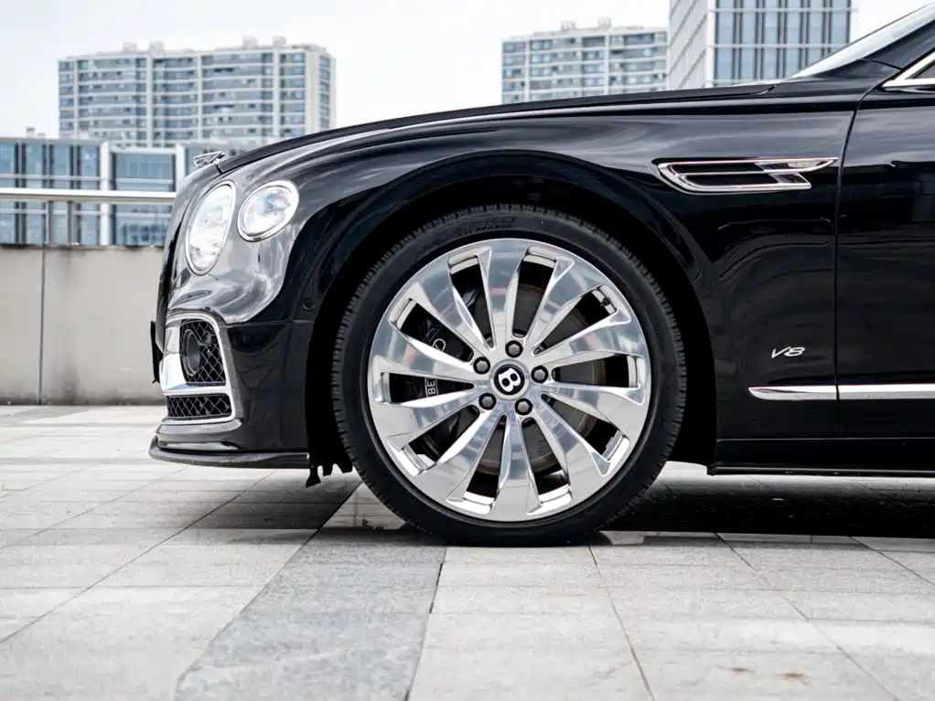 Bentley Flying Spur — миниатюра 24
