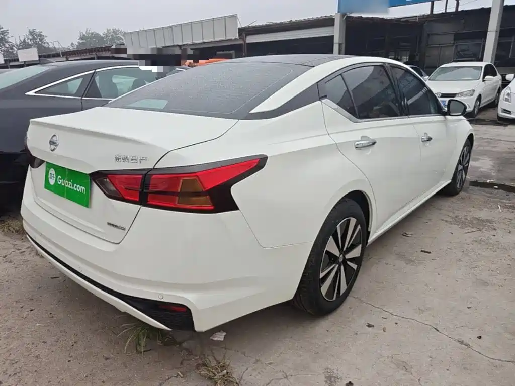 Nissan Teana — миниатюра 7
