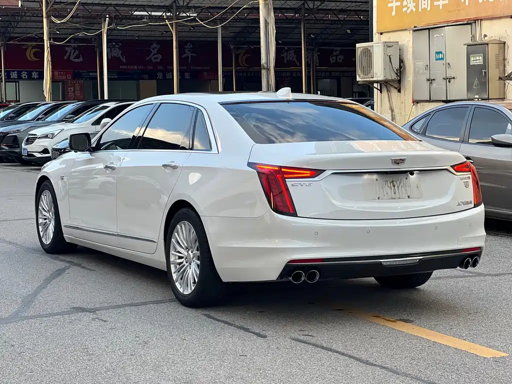 Cadillac CT6 — миниатюра 5