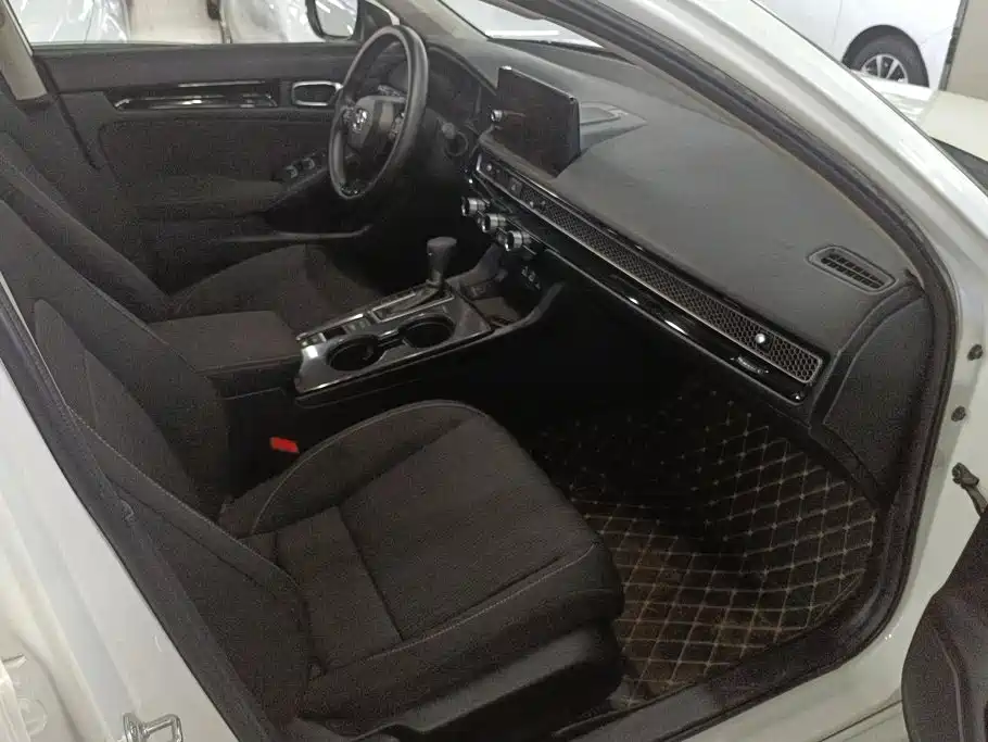 Honda Civic — миниатюра 8