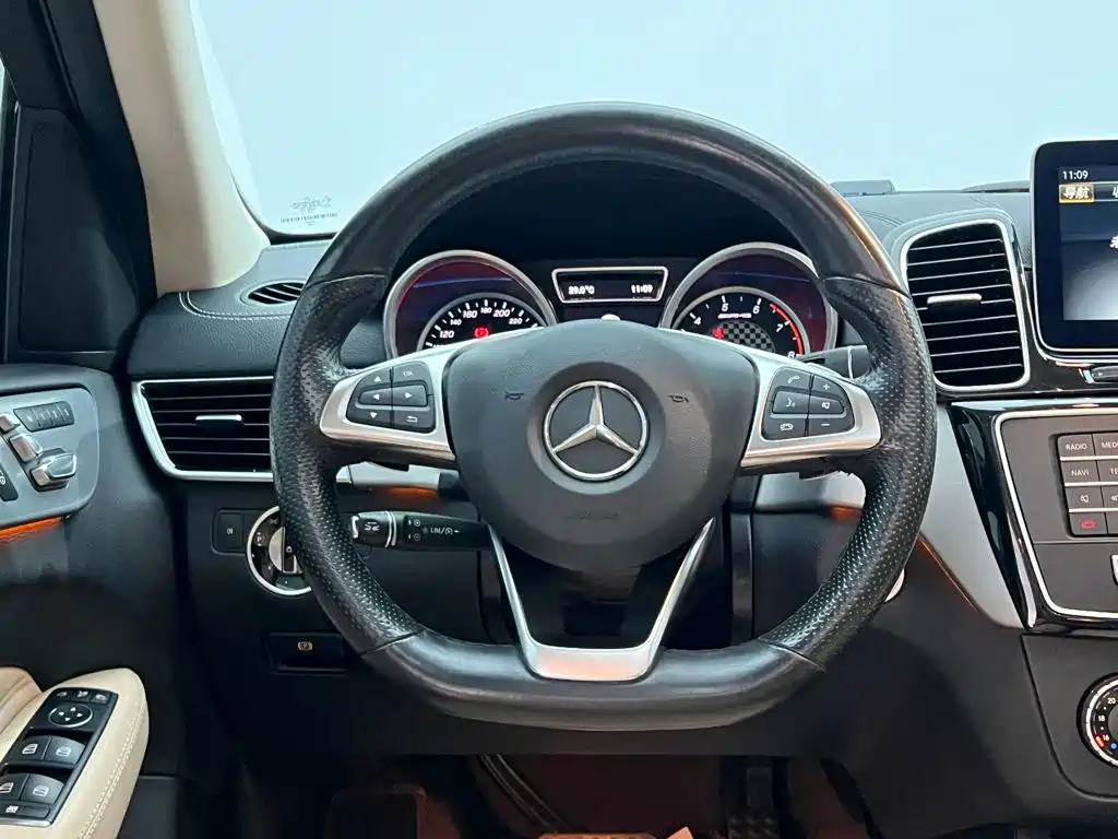 Mercedes-Benz GLE AMG — миниатюра 51