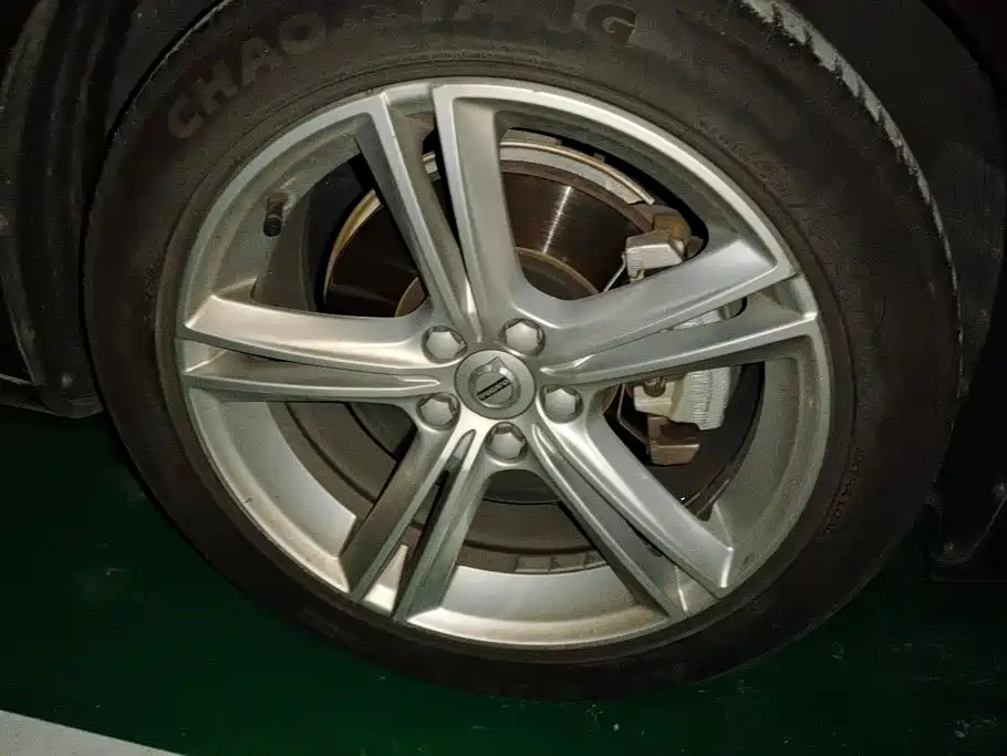 Volvo S90 — миниатюра 6