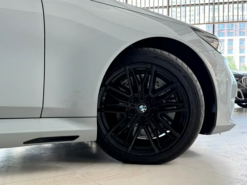 BMW M5 2025 M5