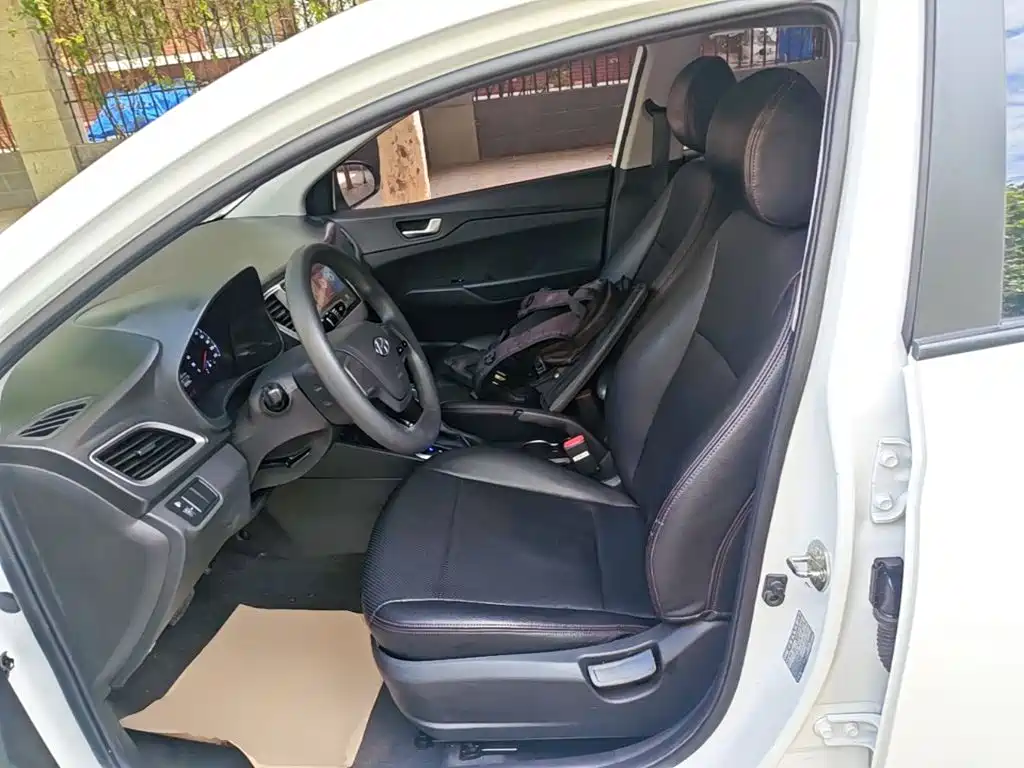 Hyundai Verna — миниатюра 15