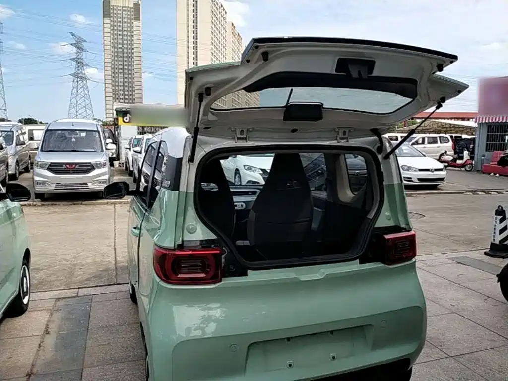 Wuling MINIEV — миниатюра 19