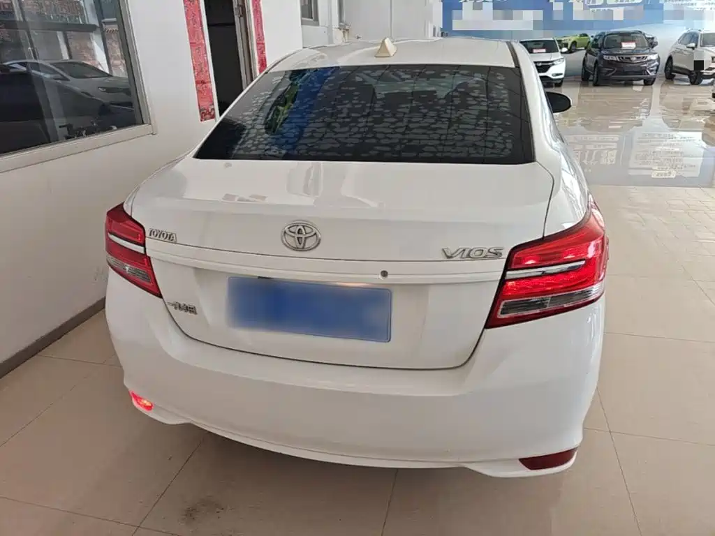 Toyota Vios — миниатюра 6