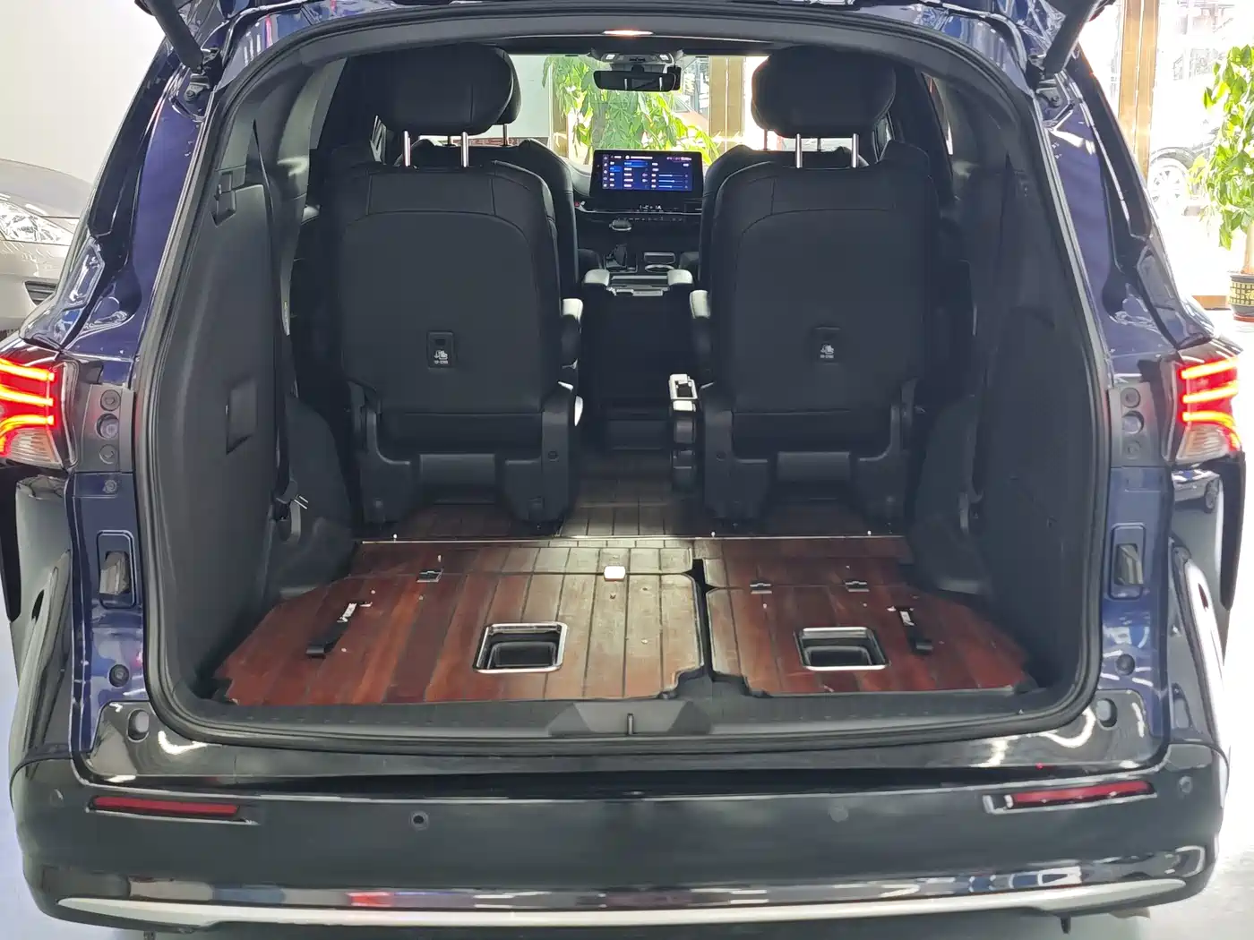 Toyota Sienna 2024 Синий из Китая