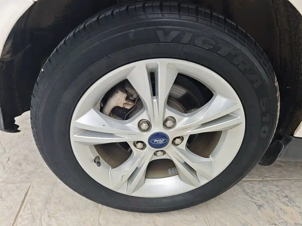 Ford Focus — миниатюра 14