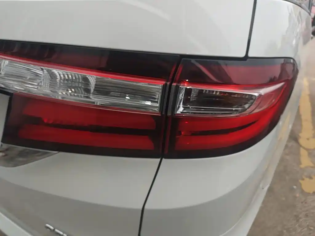 Honda Odyssey — миниатюра 8