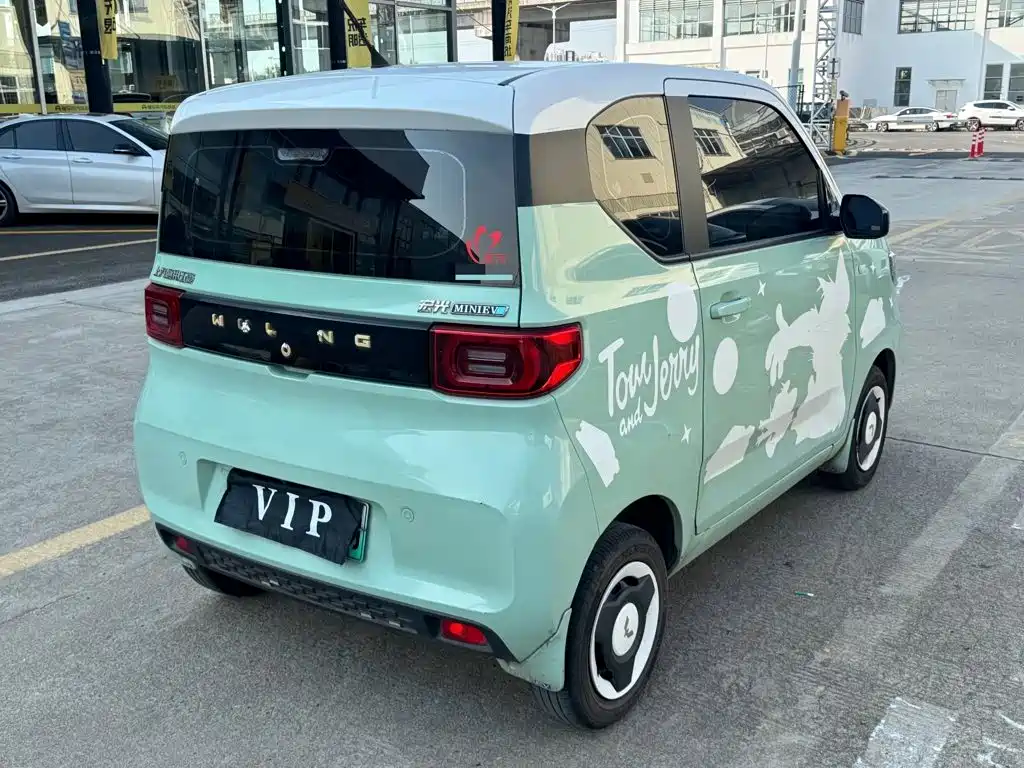 Wuling MINIEV — миниатюра 9