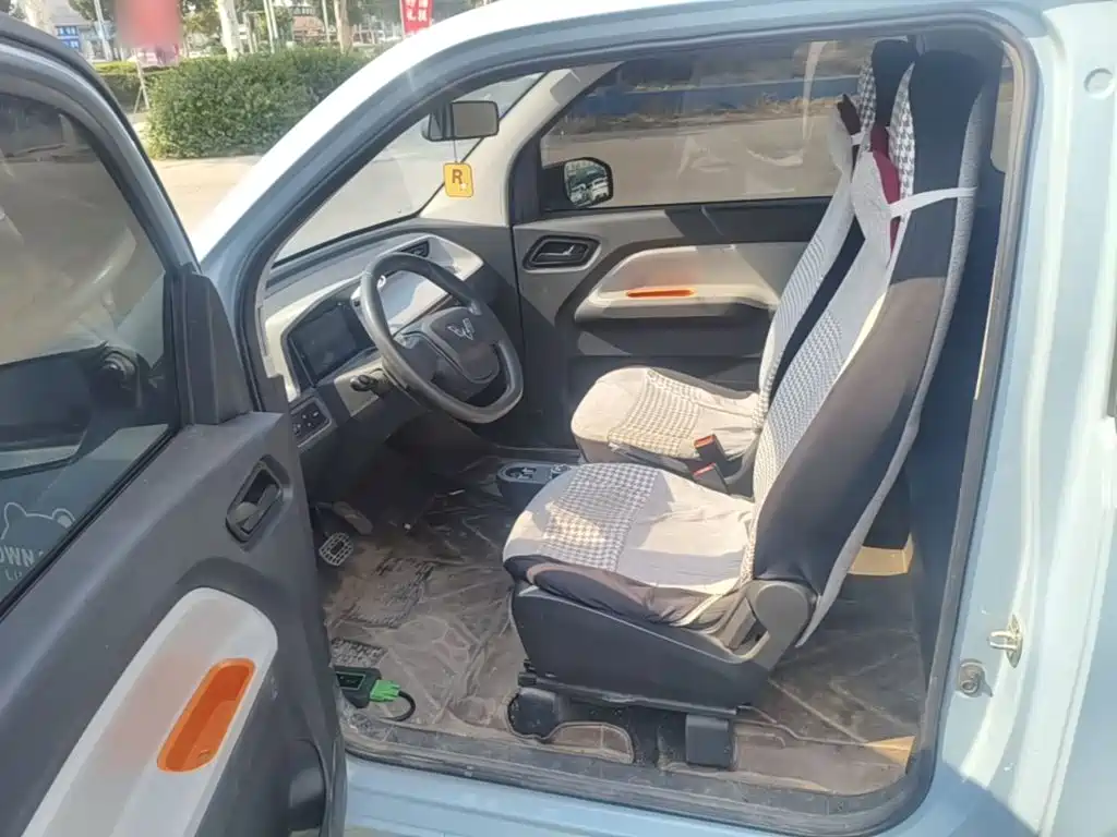 Wuling MINIEV — миниатюра 15