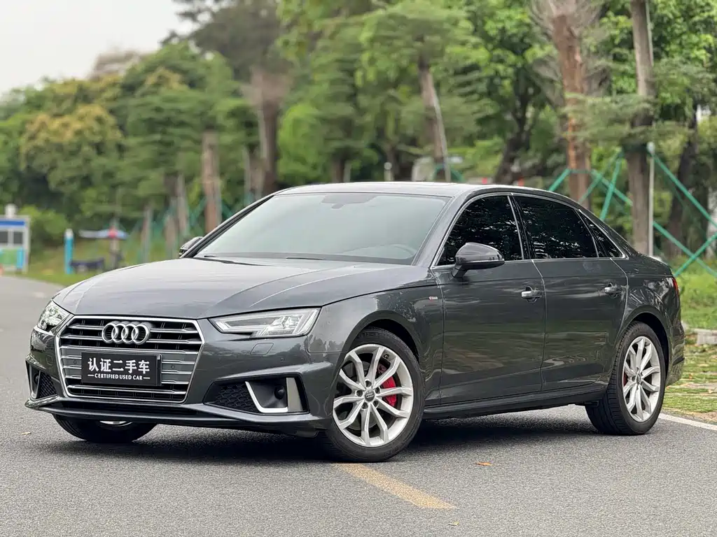 Audi A4L 2019