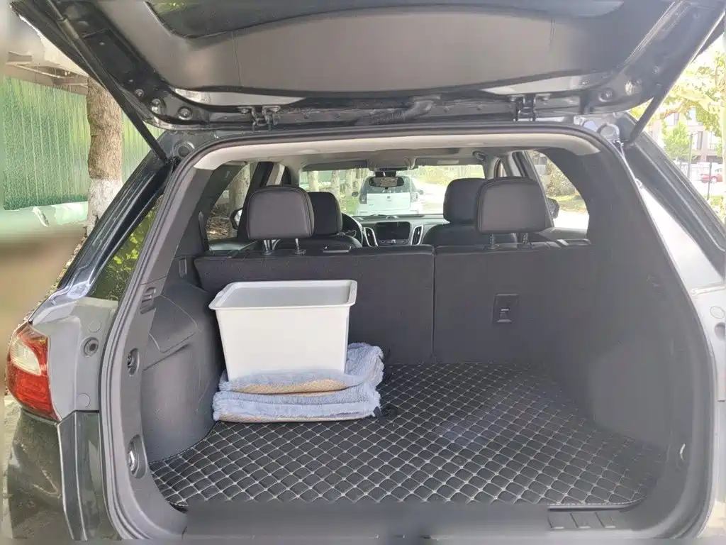 Chevrolet Equinox — миниатюра 10