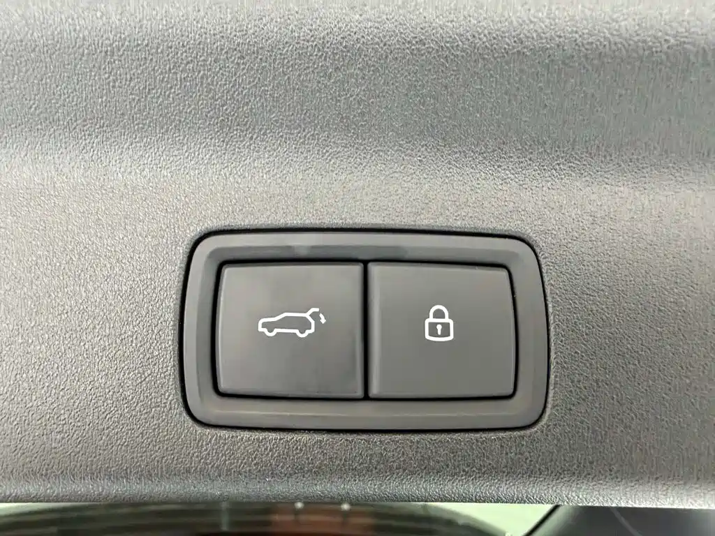 Li Auto Li L8 — миниатюра 28