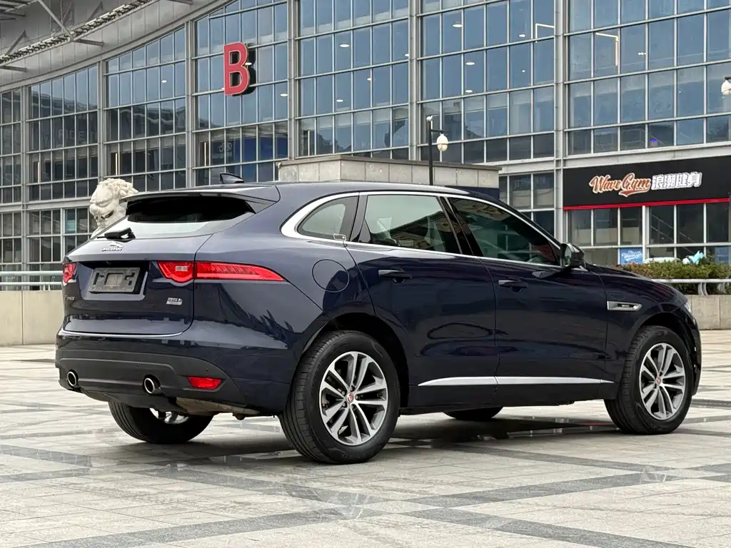 Jaguar F-PACE 3.0 SC 4WD R-Sport Sport Edition, фото 21