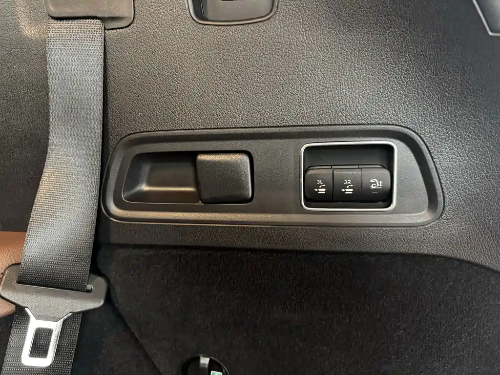 Mercedes-Benz GLS — миниатюра 17