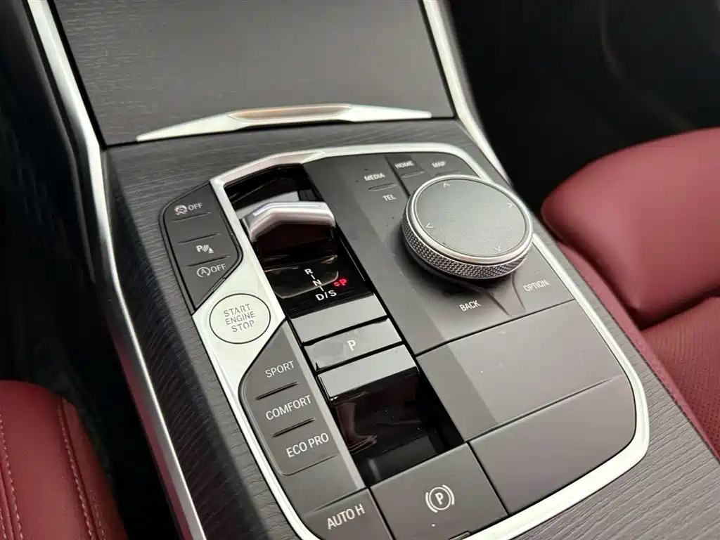 BMW 3 Series — миниатюра 11