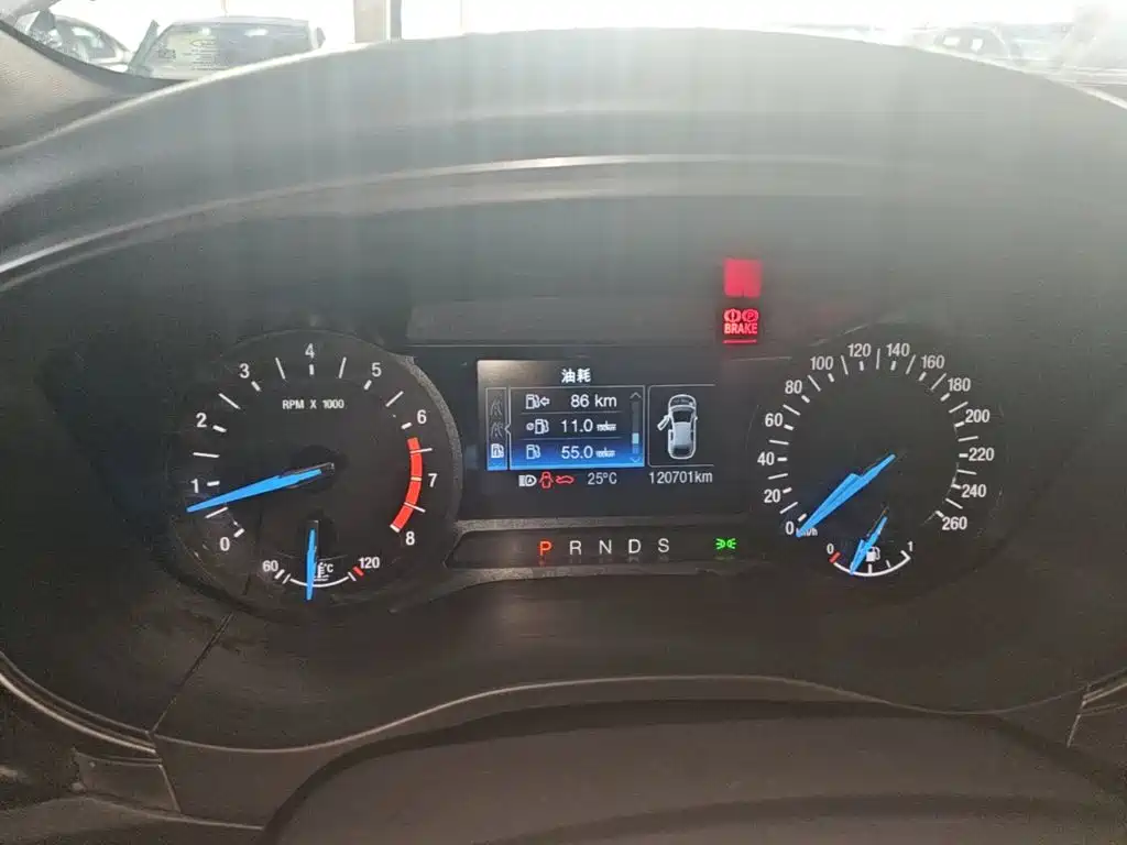 Ford Mondeo — миниатюра 12