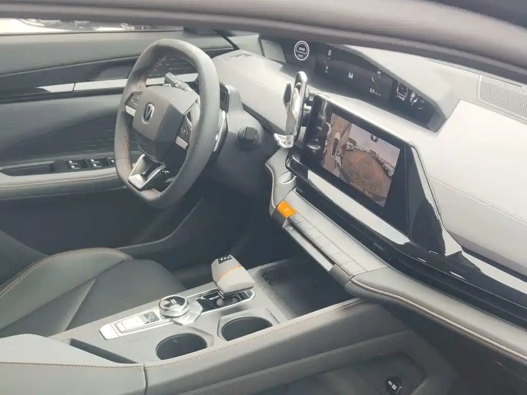 Changan UNI-V — миниатюра 7