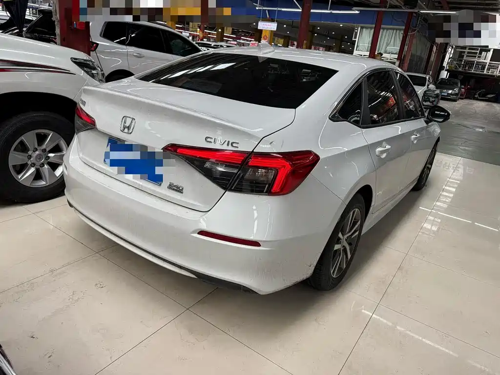 Honda Civic — миниатюра 7